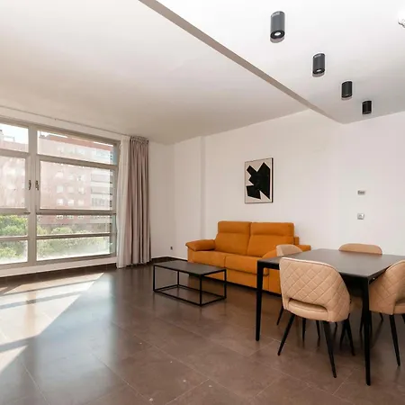 아파트호텔 Barocco Apartment Gran Via -Sin Cocina- 3*