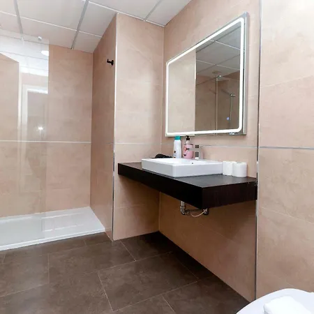 Barocco Apartment Gran Via -Sin Cocina- 아파트호텔